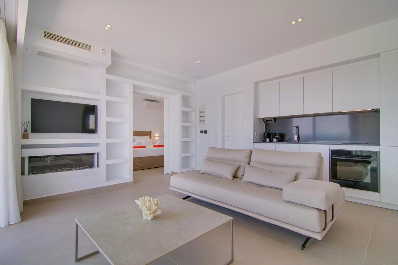 Livinghome Suites Párga Zewnętrze zdjęcie