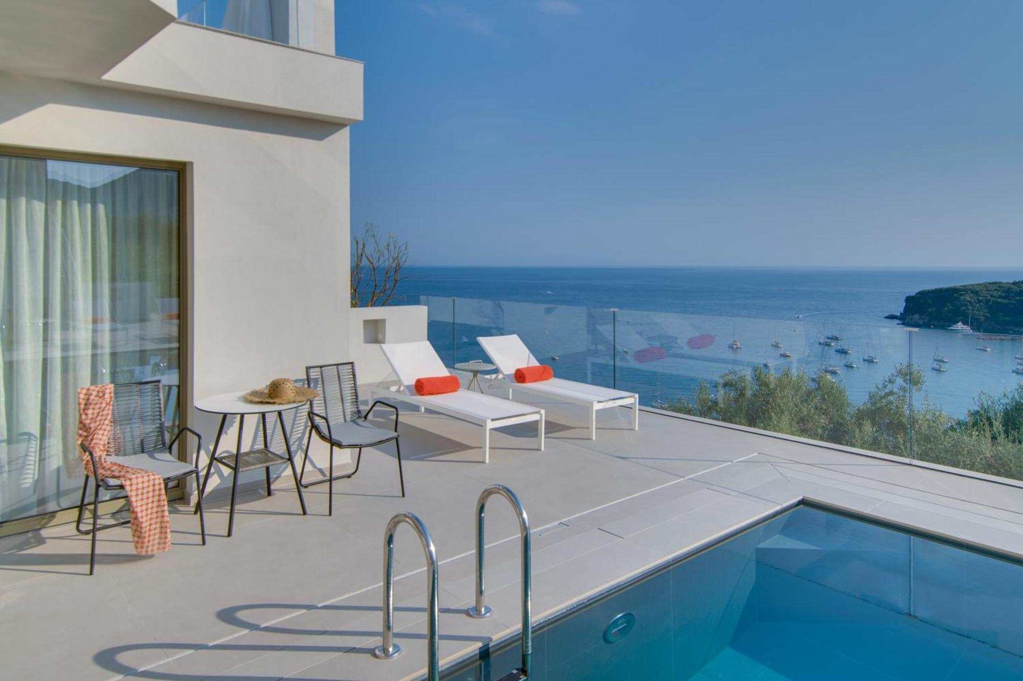 Livinghome Suites Párga Zewnętrze zdjęcie