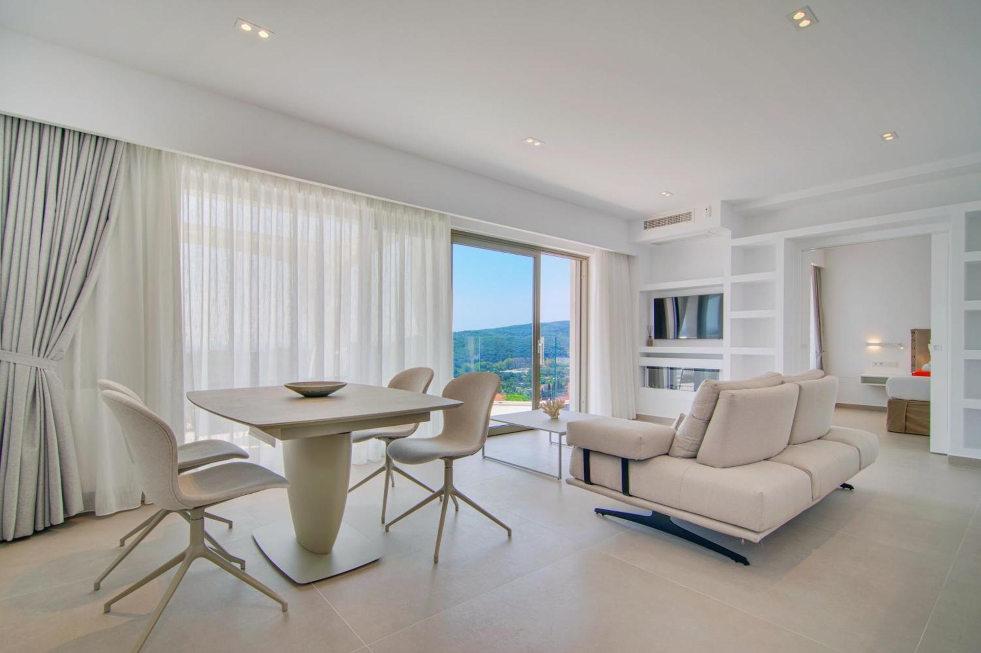 Livinghome Suites Párga Zewnętrze zdjęcie