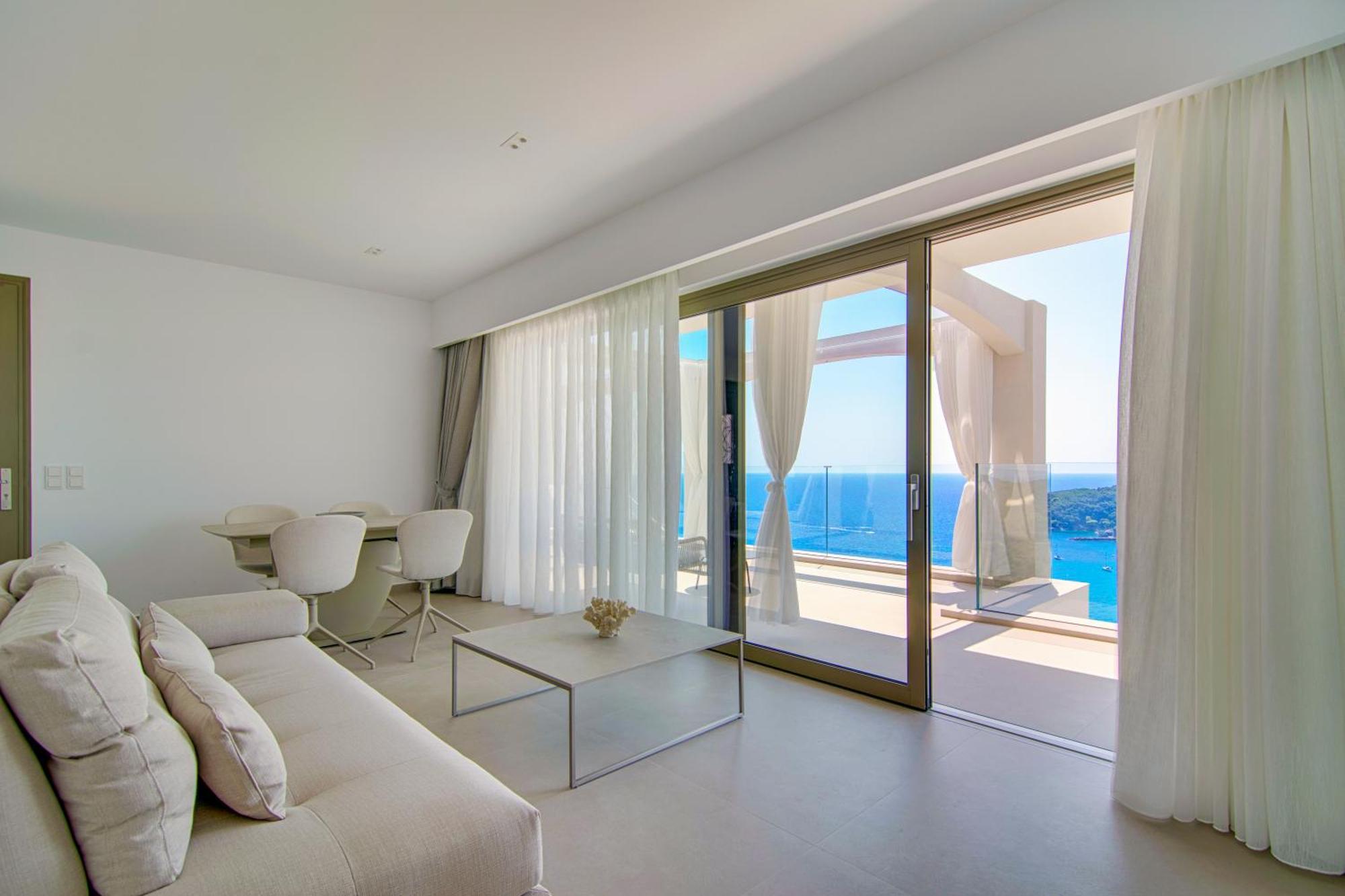 Livinghome Suites Párga Zewnętrze zdjęcie