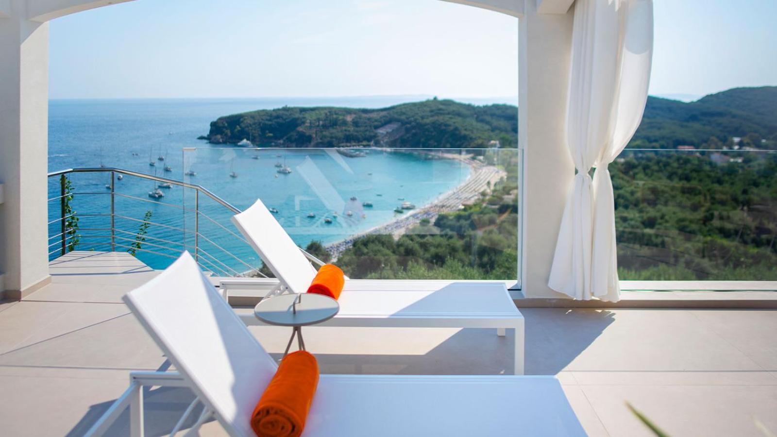 Livinghome Suites Párga Zewnętrze zdjęcie